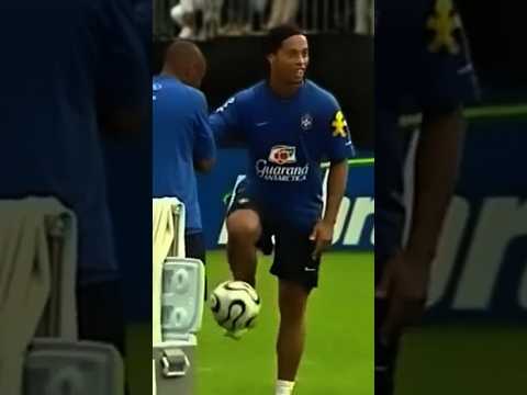 Ronaldinho Best Skills King Of Football 🔥 thumbnail