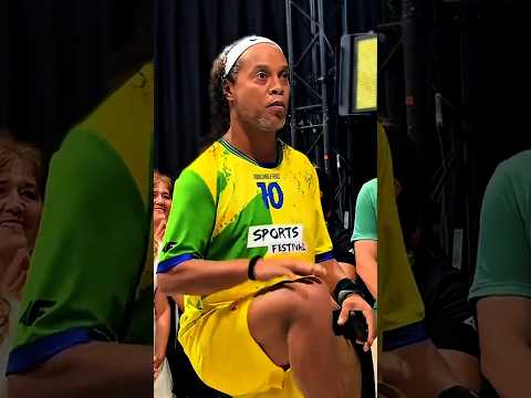 Age 45 Ronaldinho King Of Skills 🔥😱 thumbnail