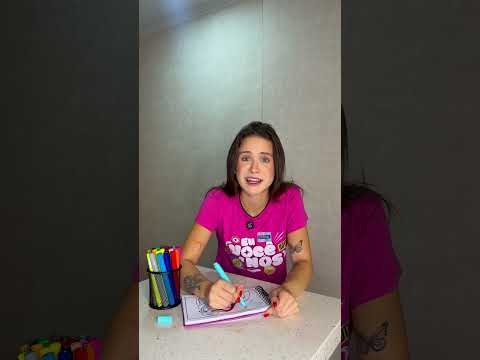 EU NÃO CONSIGO PARAR DE PINTAR ESSE LIVRO! thumbnail