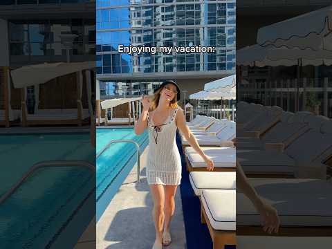 Girls be like 😅 thumbnail