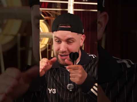 Valouzz est bon dans quel sport ? 😂 thumbnail