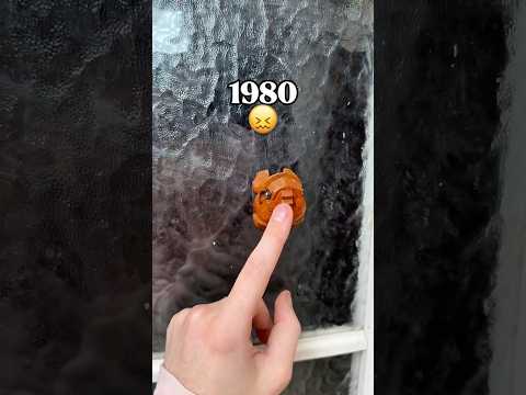 Old vs. Futuristic Doorbells 😰 thumbnail