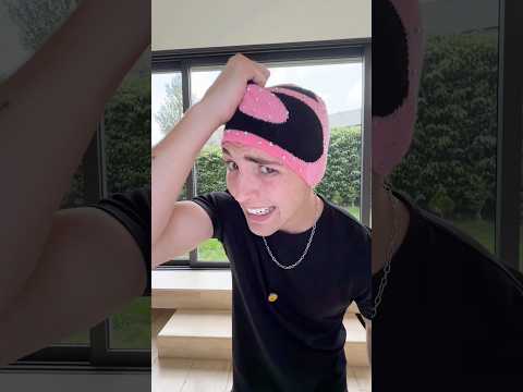 Les enseño qué hay debajo de mi gorrito 👀😰😣 thumbnail