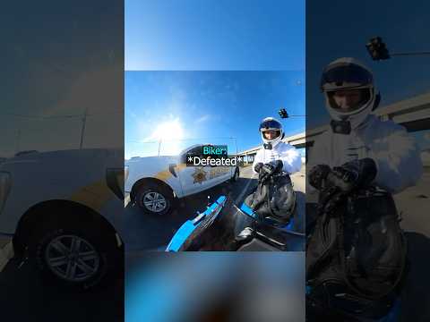 Biker Hands Out DONUTS To OFFICERS ?‍♀️ ? thumbnail
