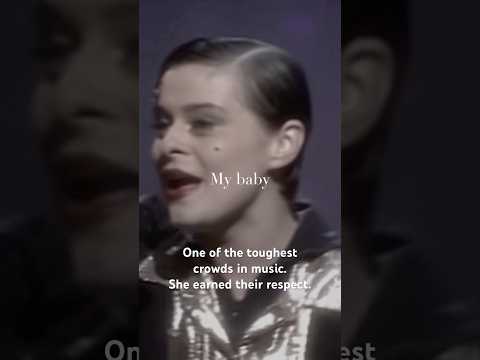 Lisa Stansfield’s “All Around the World” Acapella | Live at the Apollo 1990 thumbnail