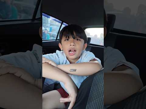 Mama Kaget Mobil Papa Kn Macet Kecelakaan Tabrak Truk Mw Antar Ara Sekolah. Yg Nyetir G Hati-hati ?? thumbnail