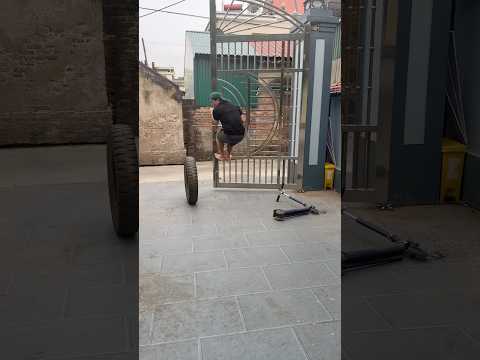 Cute ? chạy thi với chị béo #funny # shorts thumbnail