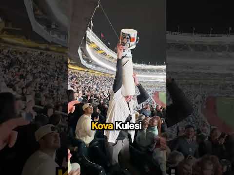 Maçtan Sıkılan Taraftarlar Adamı İzlemeye Başladı.. (@vxbeiii) thumbnail