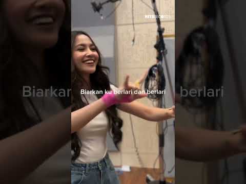 Semua yang baik berawal disini!!Bermimpi by #mahaliniraharja selalu biikin adem dan penuh makna thumbnail