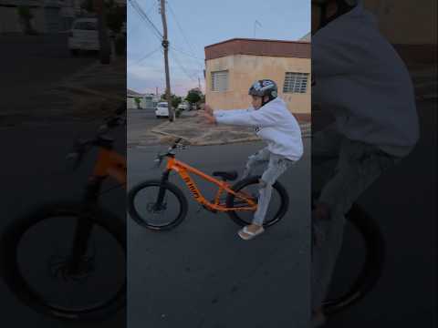 NINGUÉM ACERTA QUANTOS SEGUNDOS TEM ESSE VÍDEO ?? #bike #shorts #grau #bikelife #viral thumbnail