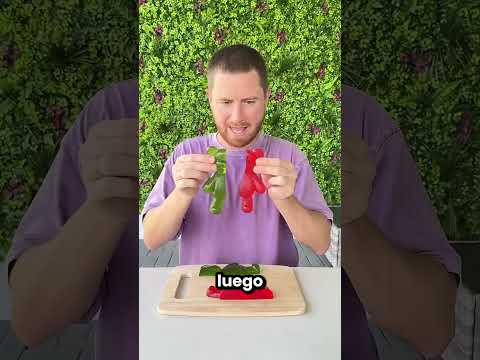 Este Chico Compartió Su Gominola Con Su Esposa 🍬❤️ thumbnail