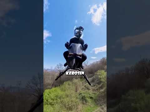 Ein echtes Fliegendes Motorrad thumbnail