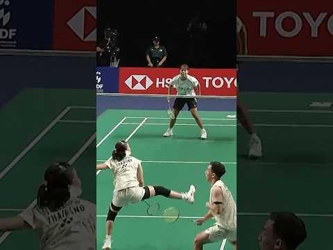Check out these crazy moments #shorts #badminton #BWF thumbnail