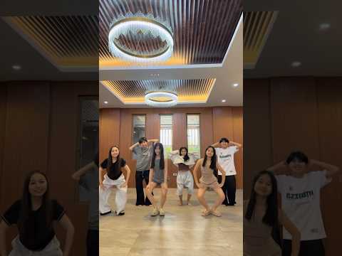 Bola Rebola Dance Trend #newtiktoktrends #annicatamo thumbnail