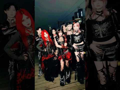 I’m Totally in Love with the Outfits These Super Cool People Styled for Me thumbnail