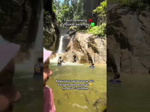 Ada buaya ke dalam tu sampai takut nak terjun.?? thumbnail