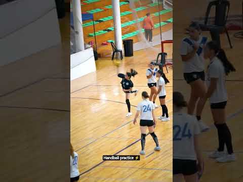 handball impossible Short ❤️‍🩹⚽🤯 #handball #like #sports #sportsball #explore #shorts #viral #jaan thumbnail