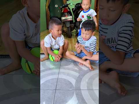 Abyan mau ikut main,engga dibolehin sama abidzar dan ajmal thumbnail