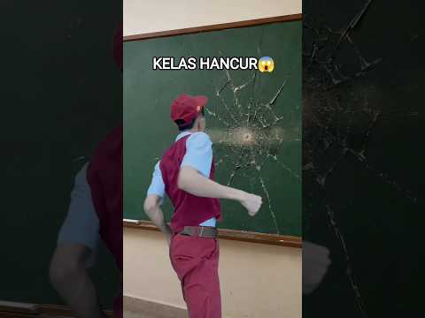 Adu Kekuatan Sampai Kelas Hancur!? thumbnail
