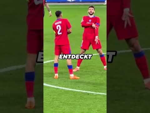 Warum trägt Kvaratskhelia seine Stutzen so tief? thumbnail