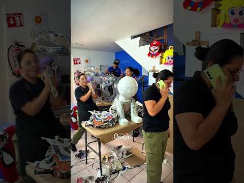 Ojalá no se de cuenta 🤫😂 #piñatas #humor #comedia #shorts #parati thumbnail