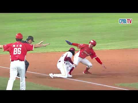 06/03 味全 VS 樂天 二局上，李凱威擊出二壘安打並靠著暴投站上三壘，但陳克羿投出關鍵三振讓味全留下三壘殘壘 thumbnail