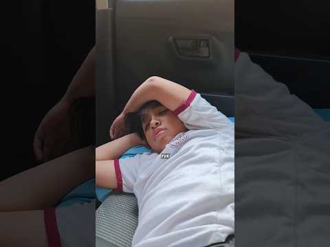 Papa Mama Kaget Ara Mrah Bngun Tidur D Mobil G Mw Ltihan Sepak Bola. Temannya Udh Mulai D Lapangan 😟 thumbnail