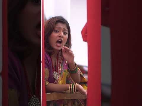 Haath Tod Detiun 🤣😂 | Husband Wife Comedy | Funny Shorts 2026 | Gharwali Baherwali thumbnail