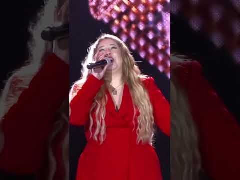 Se ame mais #mariliamendonça #shorts #sertanejo thumbnail
