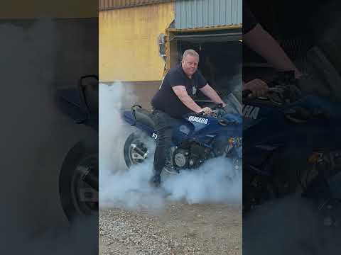 Besöker Hasse och hans MC Garage 😎#rickardagarage @nitrohunter_1  #dragbike #dragracing thumbnail