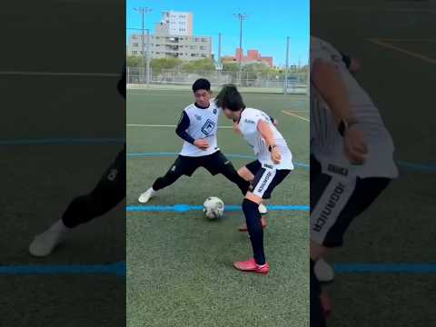 NUTMEG SKILL TUTORIAL ⚽️🔥 thumbnail