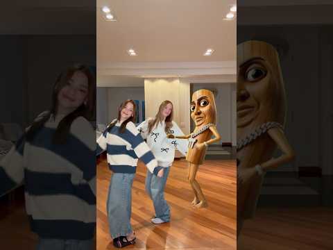 DANCINHA TUNG TUNG SAHUR #millenaemanumaia thumbnail