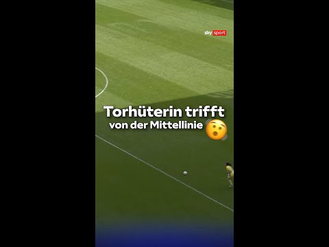 Kurioser gehts kaum ? Irres Tor von Lourdes Romero beim Popp-Abschied! thumbnail