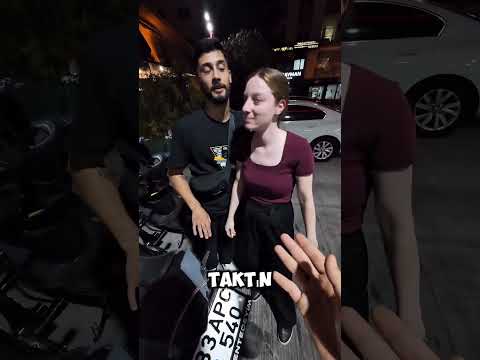 Çok konuştuğu için ağzı bantlı😂😂 #motorcu #vlog #motovlog #motosiklettutkunları #kadın thumbnail