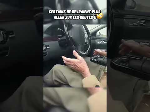 Il perd le contrôle de son véhicule !! ? #dashcam #automobile #france #route #shorts #voiture thumbnail