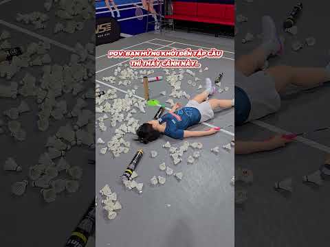 Đang hứng khởi tới tập cầu thì thấy cảnh này 😆😆 #caulong #vnb #badminton #shorts #shortvideo thumbnail