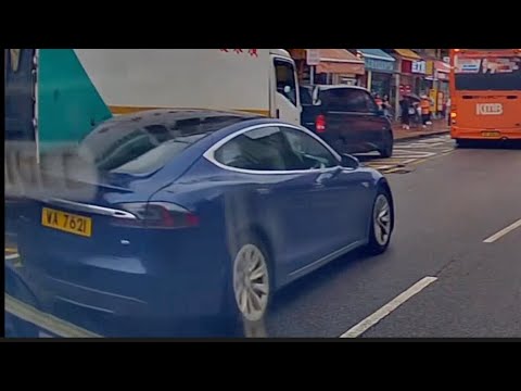 車CAM直擊 - 耐人尋味?唔通出面有條隱形的白界 thumbnail