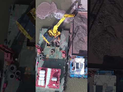 #dredging #excavator #digger #construction #komatsu #heavyequipment thumbnail
