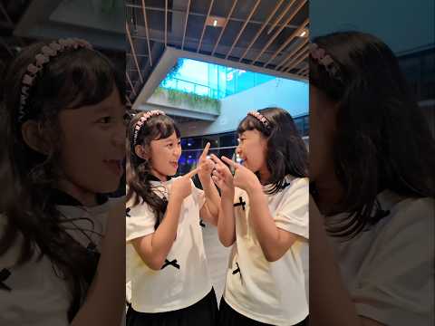 Happy Long Weekend Guys🥳😍 Bikin Trends dulu yuk! 🤗 #kembar #trends #jogetviral #shorts thumbnail