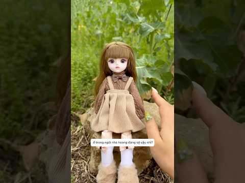 Chị gái phái hiện con búp bê đáng thương bị bỏ rơi thumbnail