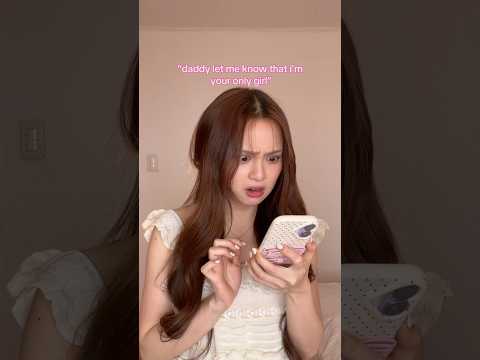 #pov someone kept texting her sister so she checked the phone thumbnail