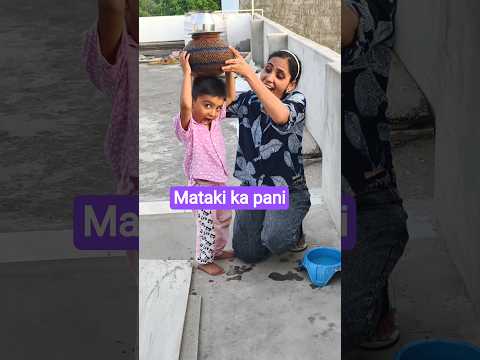 मटकी को बनाया देशी फ्रिज / How to make a matka cool? / ghamu saran #shorts #potdiy thumbnail