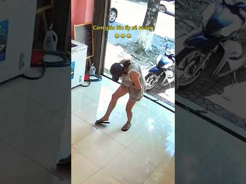 Cảm giác lúc ấy sẽ ra sao 😂 #haihuoc #giaitri #shorts thumbnail