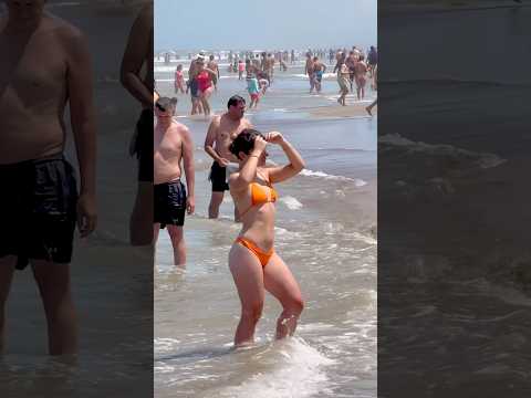 🇦🇷 Villa Gesell Beach A Beautiful Day thumbnail
