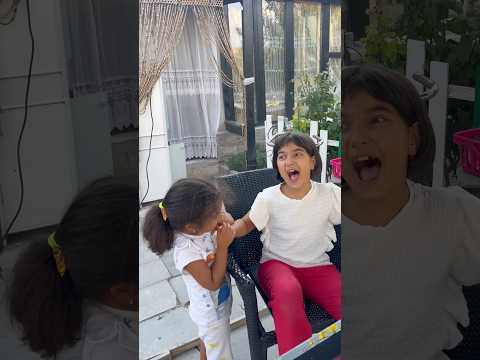 Teyzesi uyurken parmaklarını ıstırdı😂 #aboneolmayiunutmayin #keşfetbeniöneçıkar #kesfeteyyiz #funny thumbnail