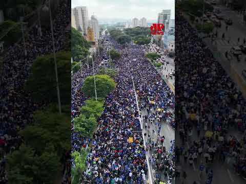 Marcha para Jesus reúne milhares de fiéis em São Paulo #shorts thumbnail