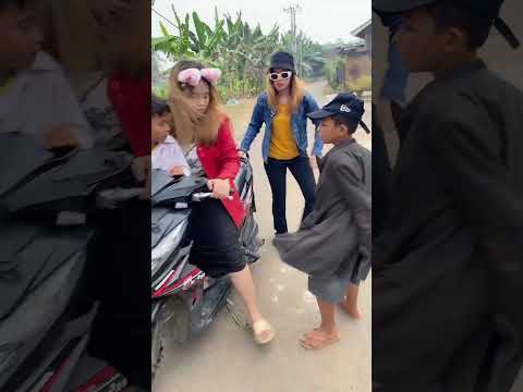 Vidio kocak dan gokil @nyaikembang1nyaikembang1 /ibu ku hebat 🥰 thumbnail