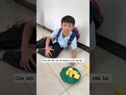 Cậu Bé Bị Thiên Vị Trong Chính Ngôi Nhà Của Mình thumbnail