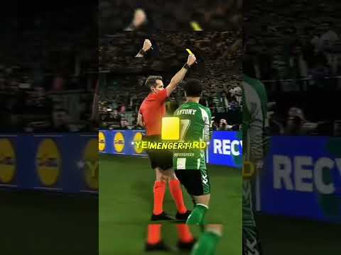Keputusan Aneh Wasit Bikin Antony & Rafael Leão Kebingungan thumbnail