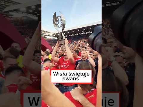 WISŁA KRAKÓW ŚWIĘTUJE AWANS! #shorts thumbnail
